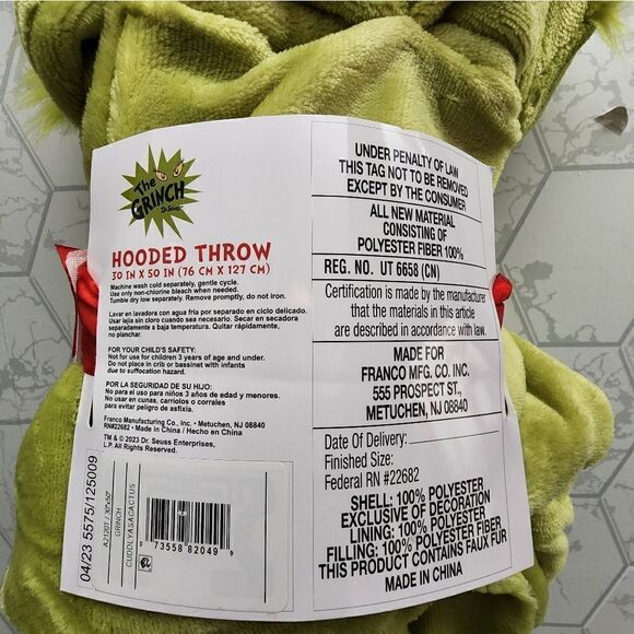 NEW The Grinch Hooded  Throw Blanket 30" x 50" Hand Pockets Soft Plush Dr. Seuss - Picture 7 of 7